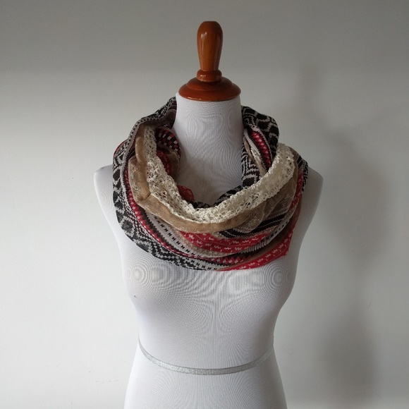 ❎ *Sold* Southwestern Pattern Infinity Scarf - Picture 1 of 7